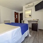 La Perla 2* Almería