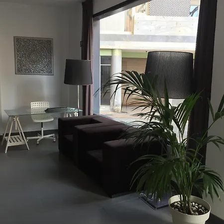 La Perla Hotel