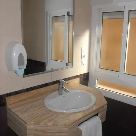 Hotel La Perla 2*